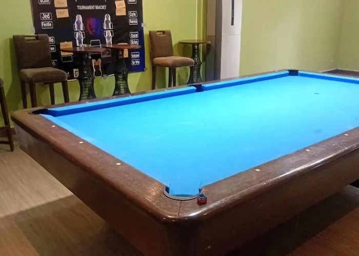 2br With 2tb Near Picc And Moa La Verti Residences-pasay *