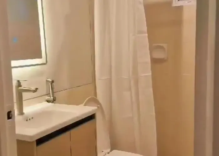 2br With 2tb Near Picc And Moa La Verti Residences-pasay Apartahotel