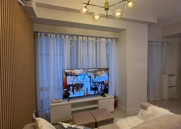 2br With 2tb Near Picc And Moa La Verti Residences-pasay Apartahotel Manila
