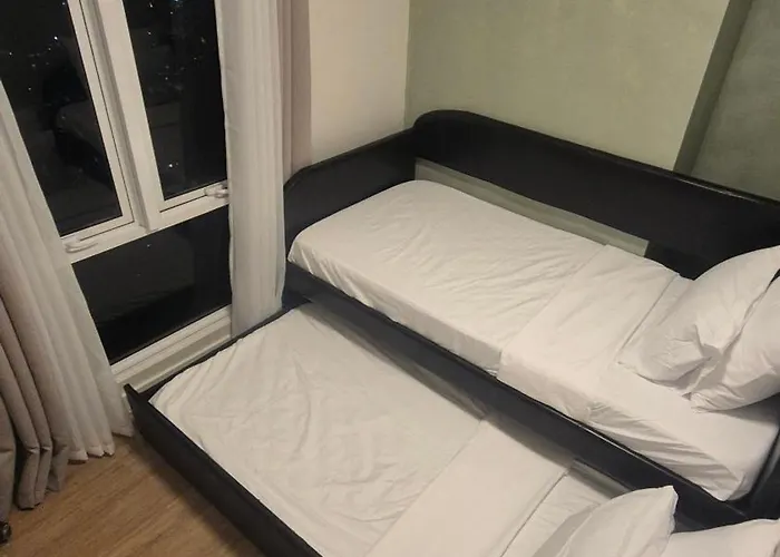 2br With 2tb Near Picc And Moa La Verti Residences-pasay *
